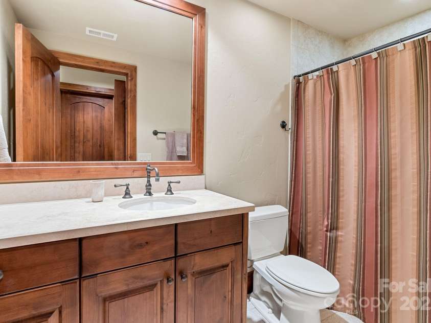 577 Walnut Valley Parkway, Arden, NC 28704.  MLS# CAR4260809, YatesRealty ID 4404. 