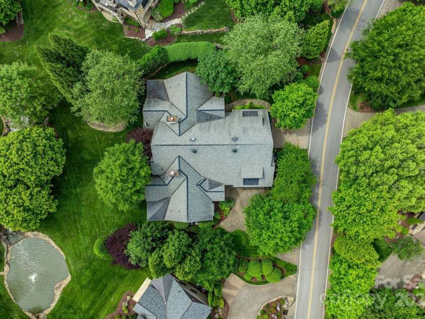 577 Walnut Valley Parkway, Arden, NC 28704.  MLS# CAR4260809, YatesRealty ID 4404. 