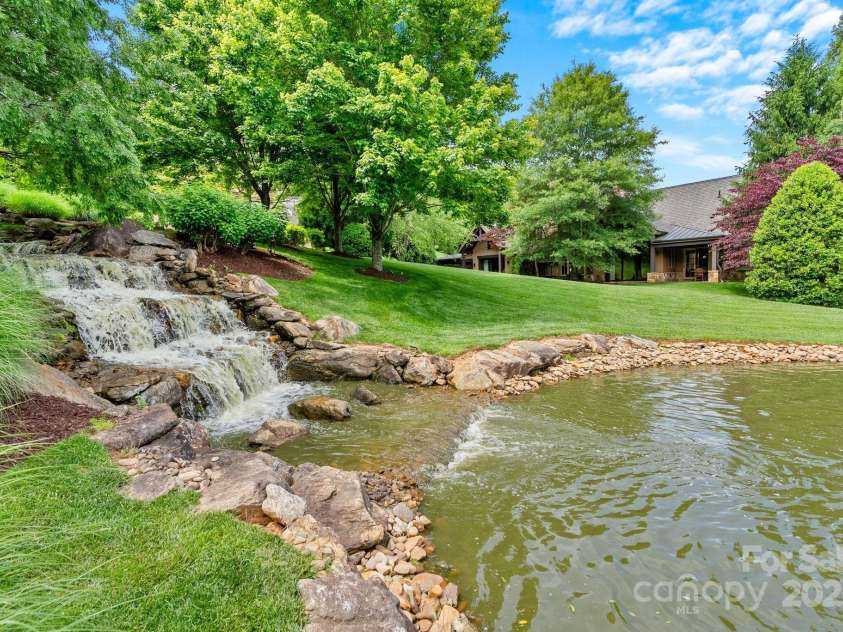577 Walnut Valley Parkway, Arden, NC 28704.  MLS# CAR4260809, YatesRealty ID 4404. Common Area Water Feature