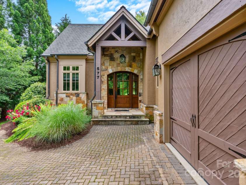 577 Walnut Valley Parkway, Arden, NC 28704.  MLS# CAR4260809, YatesRealty ID 4404. Front