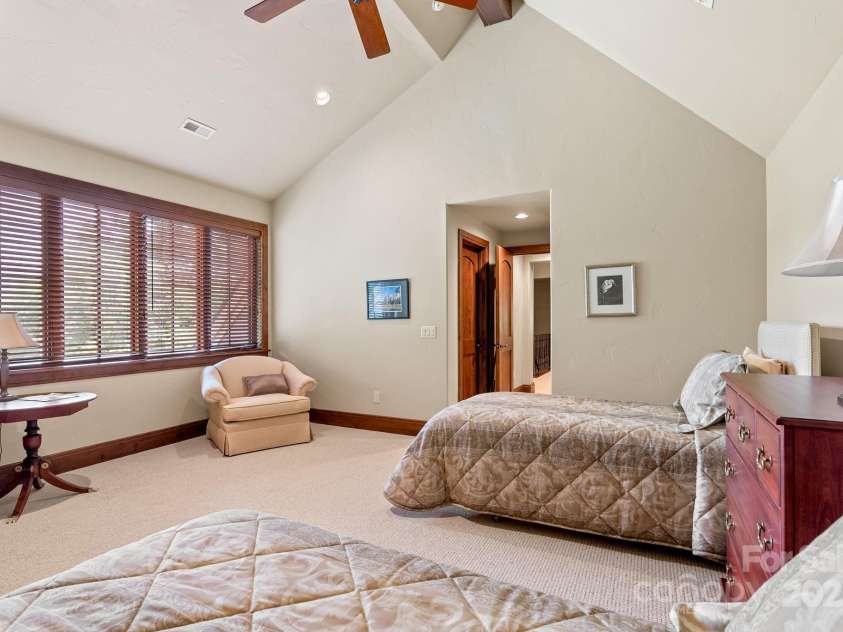 577 Walnut Valley Parkway, Arden, NC 28704.  MLS# CAR4260809, YatesRealty ID 4404. Guest Bedroom