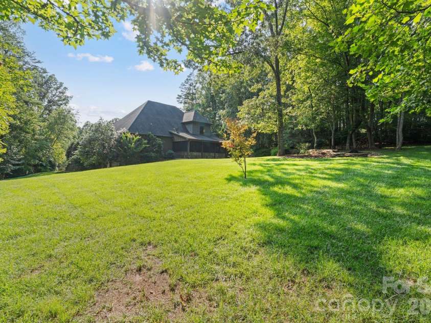 2214 Flanagan Drive, Lenoir, NC 28645.  MLS# CAR4412375, YatesRealty ID 44041. 