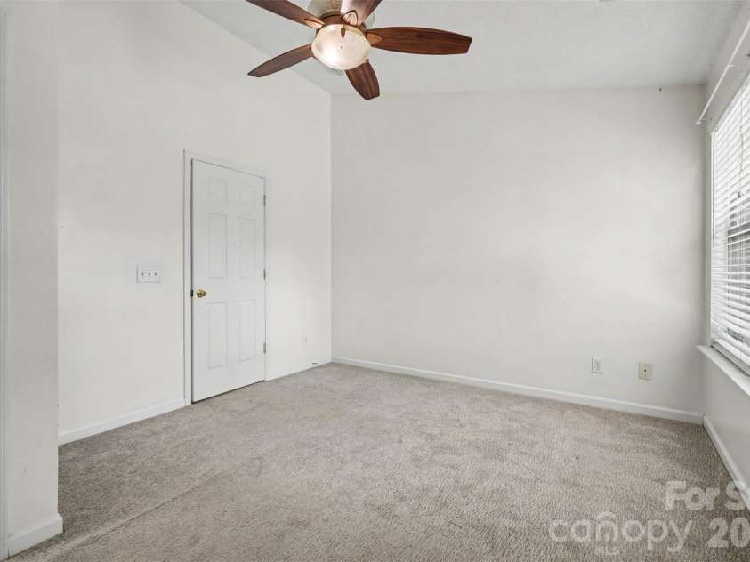 2962 Caldwell Ridge Parkway, Charlotte, NC 28213.  MLS# CAR4412870, YatesRealty ID 44042. 