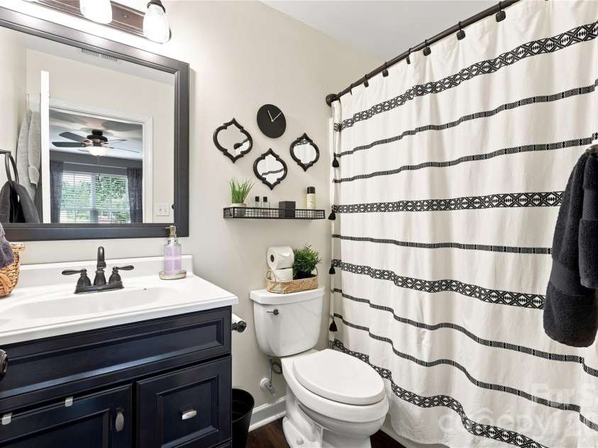 512 River View Drive, Lowell, NC 28098.  MLS# CAR4410977, YatesRealty ID 44043. 