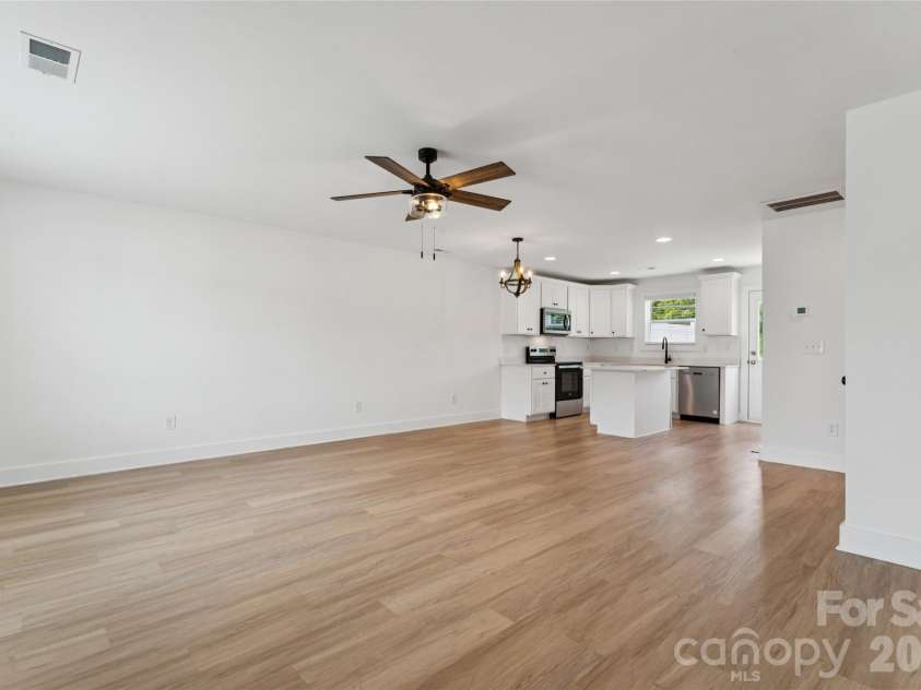 816 Fairview Street, Kannapolis, NC 28083.  MLS# CAR4413080, YatesRealty ID 44045. 