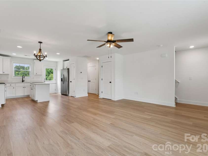 816 Fairview Street, Kannapolis, NC 28083.  MLS# CAR4413080, YatesRealty ID 44045. 