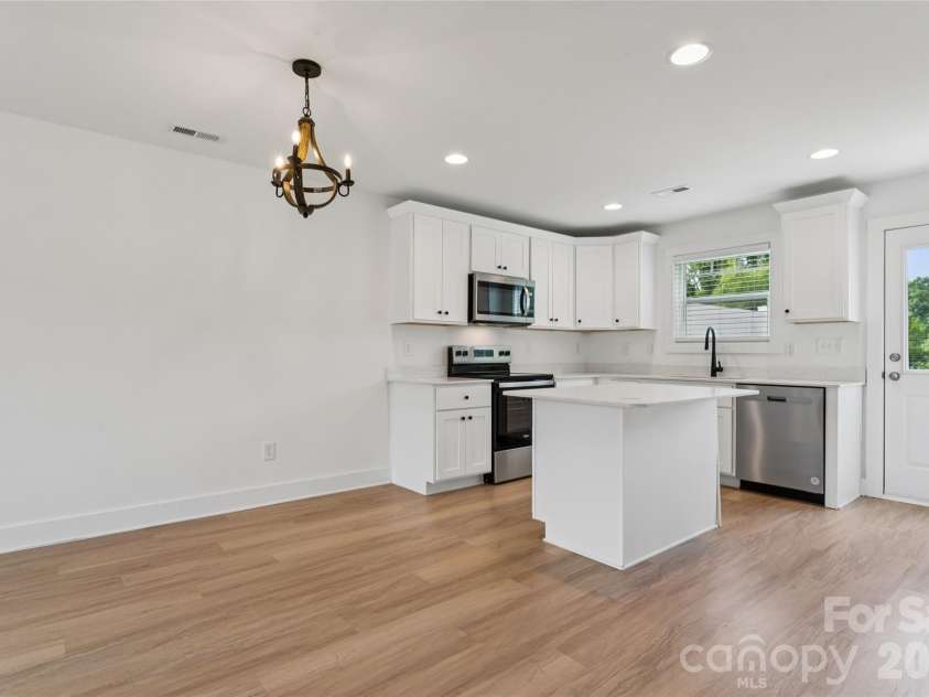 816 Fairview Street, Kannapolis, NC 28083.  MLS# CAR4413080, YatesRealty ID 44045. 