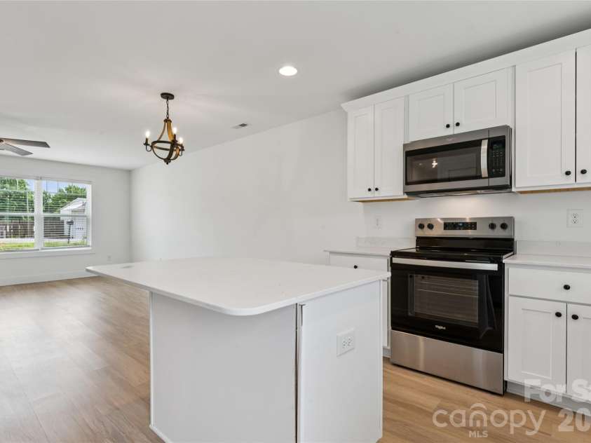 816 Fairview Street, Kannapolis, NC 28083.  MLS# CAR4413080, YatesRealty ID 44045. 