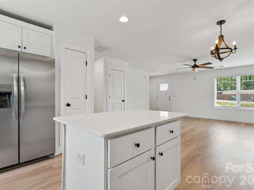 816 Fairview Street, Kannapolis, NC 28083.  MLS# CAR4413080, YatesRealty ID 44045. 