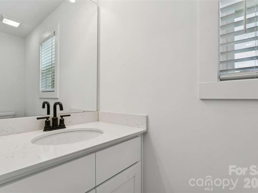 816 Fairview Street, Kannapolis, NC 28083.  MLS# CAR4413080, YatesRealty ID 44045. 