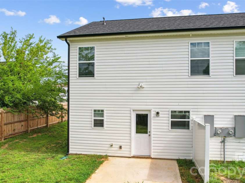 816 Fairview Street, Kannapolis, NC 28083.  MLS# CAR4413080, YatesRealty ID 44045. 