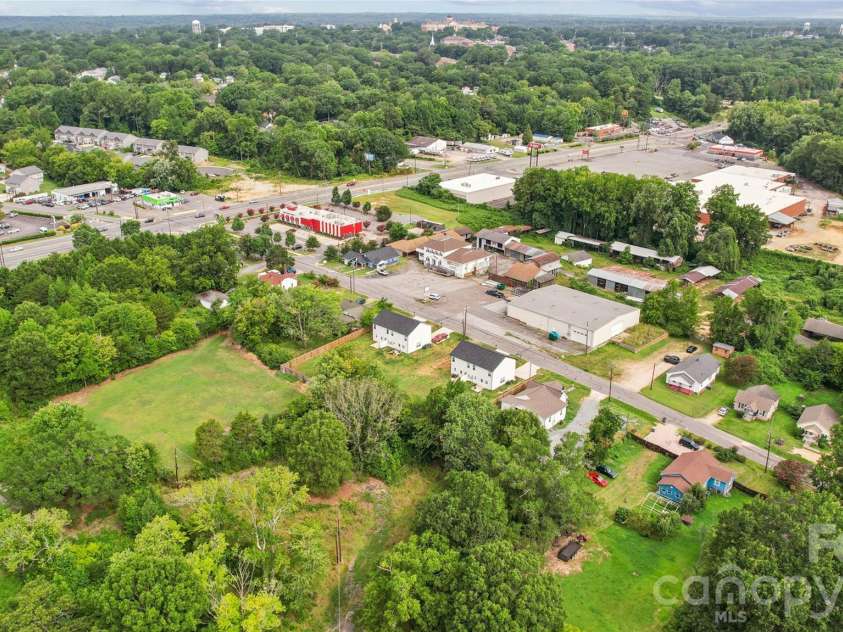 816 Fairview Street, Kannapolis, NC 28083.  MLS# CAR4413080, YatesRealty ID 44045. 