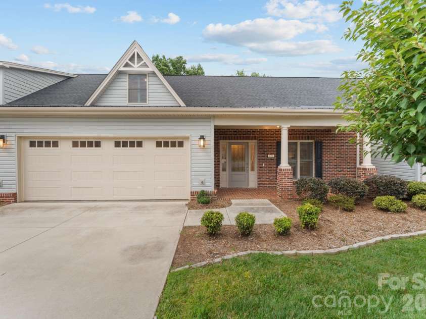 823 Iris Lane, Newton, NC 28658.  MLS# CAR4411296, YatesRealty ID 44047. 