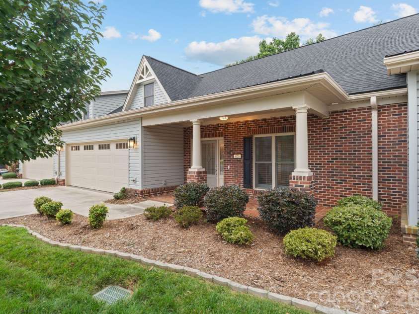 823 Iris Lane, Newton, NC 28658.  MLS# CAR4411296, YatesRealty ID 44047. 