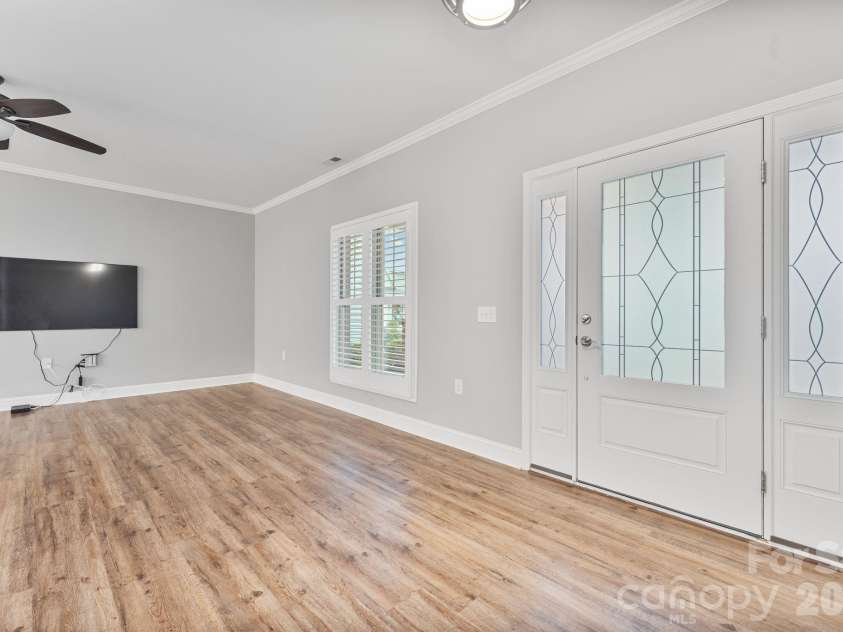 823 Iris Lane, Newton, NC 28658.  MLS# CAR4411296, YatesRealty ID 44047. 