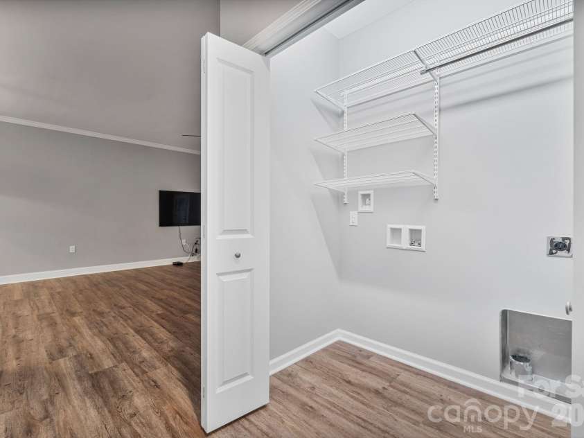 823 Iris Lane, Newton, NC 28658.  MLS# CAR4411296, YatesRealty ID 44047. 