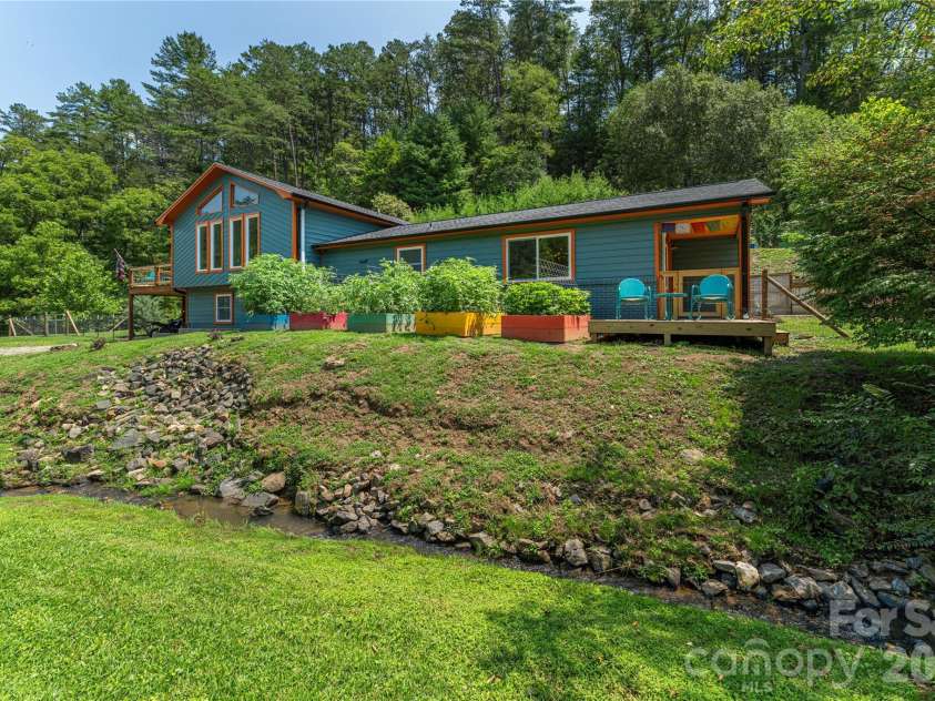 50 Embler Road, Alexander, NC 28701.  MLS# CAR4413083, YatesRealty ID 44048. Amazing Alexander