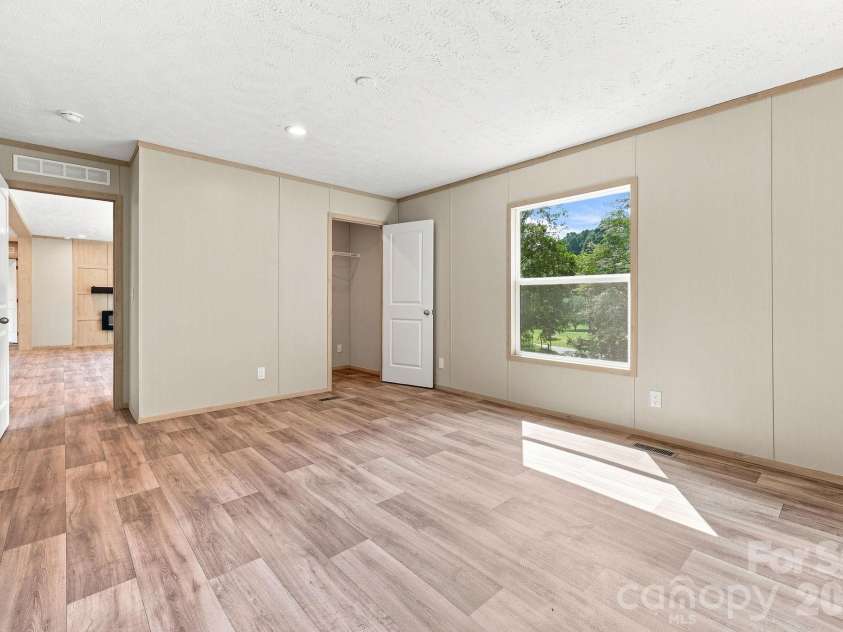 25 Caldwell Road, Waynesville, NC 28786.  MLS# CAR4414496, YatesRealty ID 44049. 
