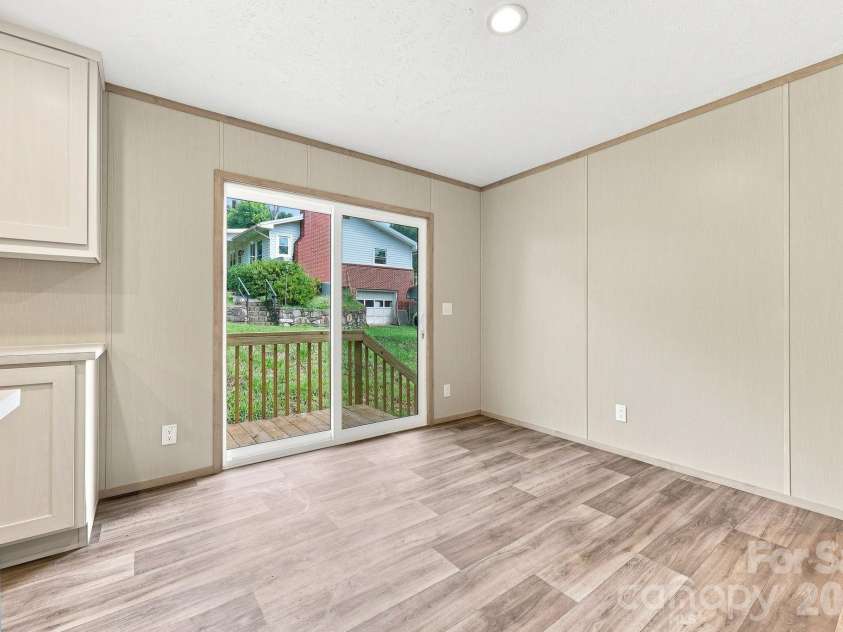 25 Caldwell Road, Waynesville, NC 28786.  MLS# CAR4414496, YatesRealty ID 44049. 