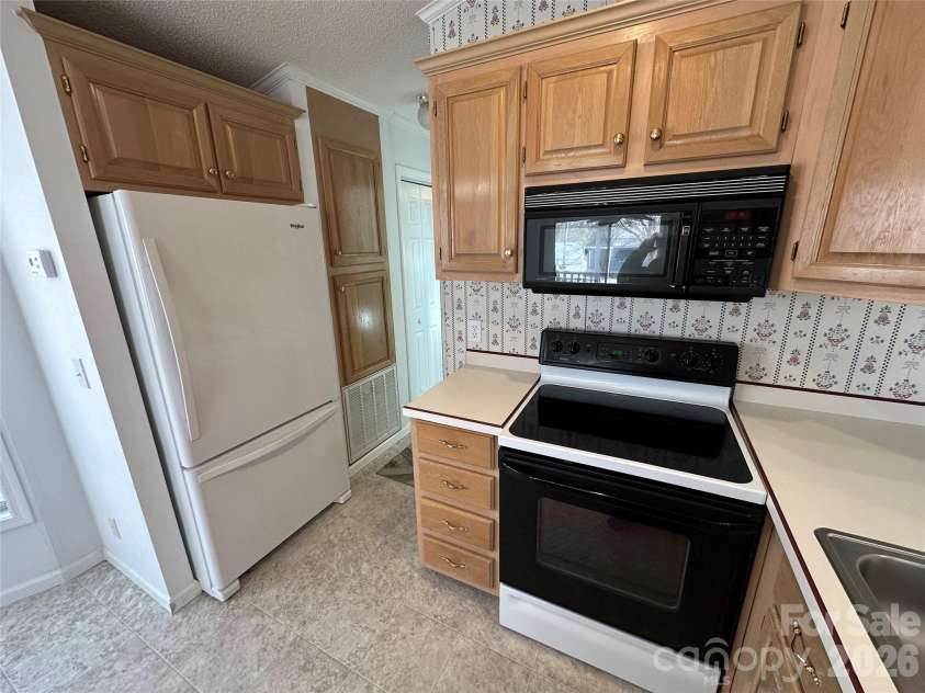 129 Club House Drive, New London, NC 28127.  MLS# CAR4350214, YatesRealty ID 4405. 