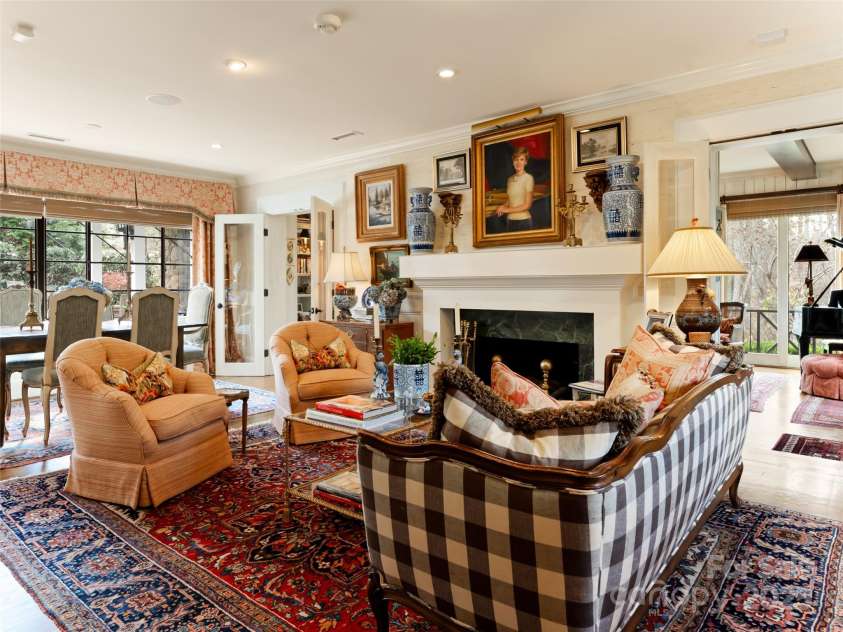 52 Stuyvesant Road, Asheville, NC 28803.  MLS# CAR4211066, YatesRealty ID 4405. 