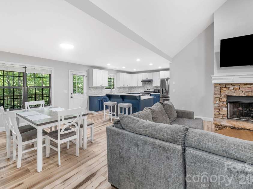 526 Whetstone Gap Road, Lake Toxaway, NC 28747.  MLS# CAR4412267, YatesRealty ID 44050. 