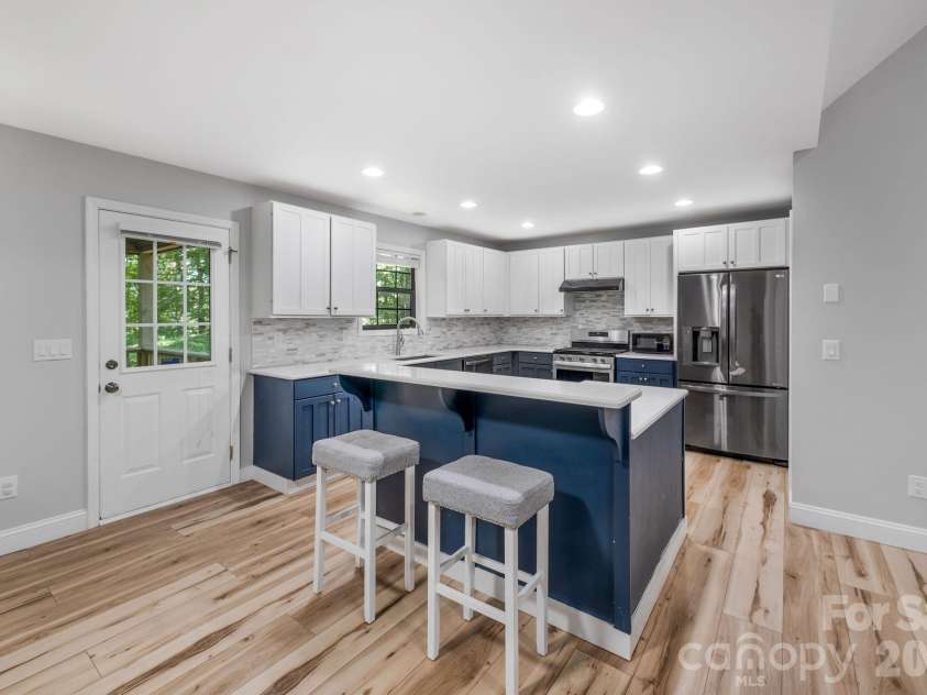 526 Whetstone Gap Road, Lake Toxaway, NC 28747.  MLS# CAR4412267, YatesRealty ID 44050. 