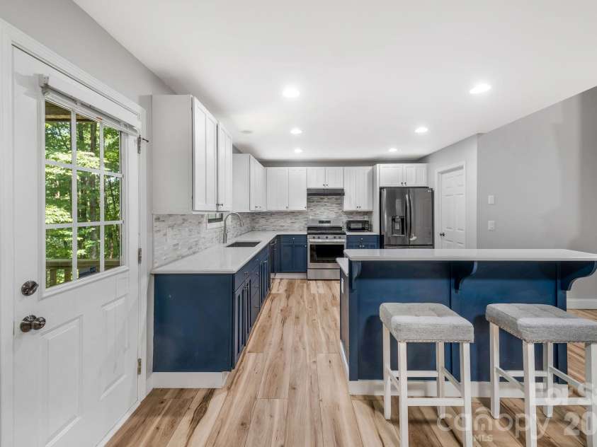 526 Whetstone Gap Road, Lake Toxaway, NC 28747.  MLS# CAR4412267, YatesRealty ID 44050. 