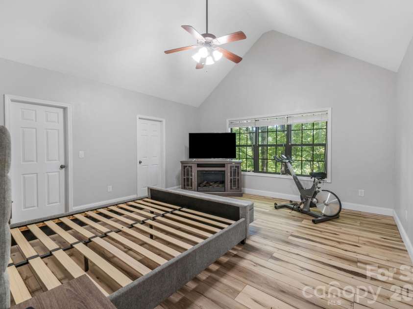 526 Whetstone Gap Road, Lake Toxaway, NC 28747.  MLS# CAR4412267, YatesRealty ID 44050. 