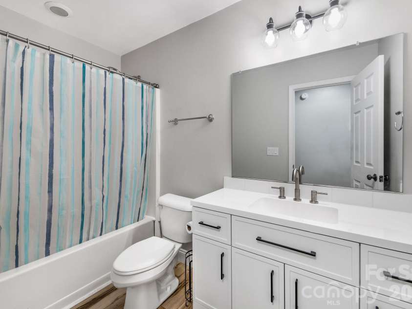526 Whetstone Gap Road, Lake Toxaway, NC 28747.  MLS# CAR4412267, YatesRealty ID 44050. 