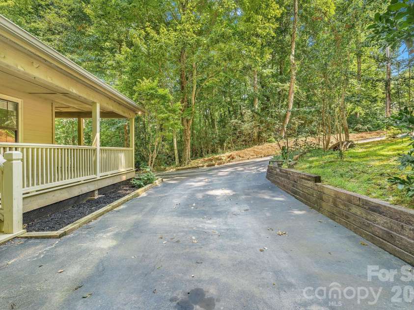 526 Whetstone Gap Road, Lake Toxaway, NC 28747.  MLS# CAR4412267, YatesRealty ID 44050. 