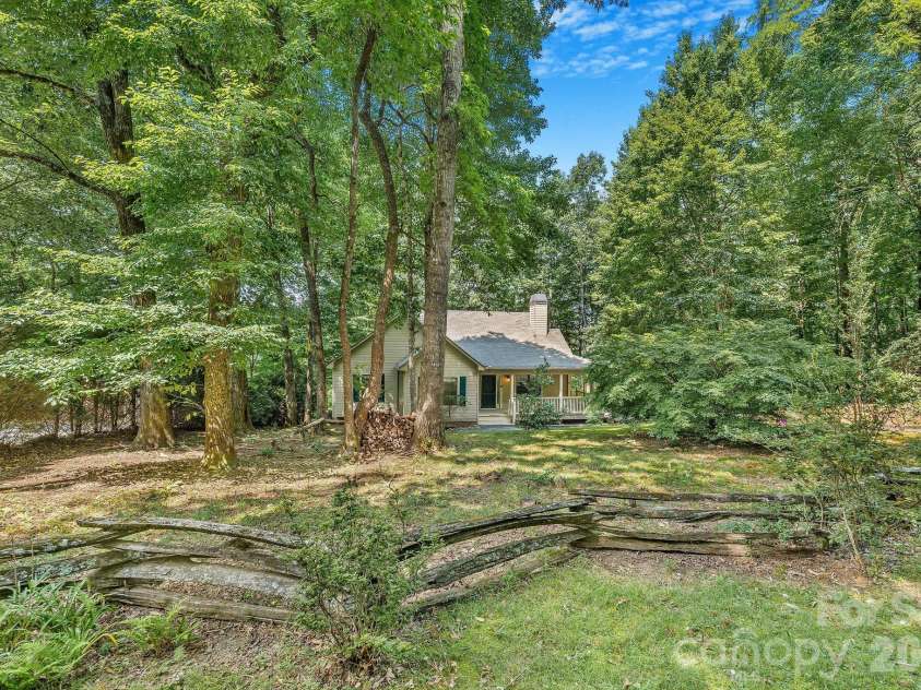 526 Whetstone Gap Road, Lake Toxaway, NC 28747.  MLS# CAR4412267, YatesRealty ID 44050. 