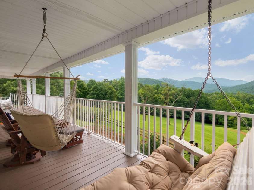 24 Nesbitts Olde Farm Road, Fairview, NC 28730.  MLS# CAR4367804, YatesRealty ID 44051. 