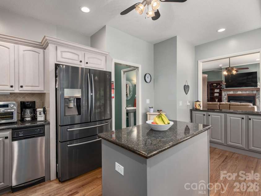 24 Nesbitts Olde Farm Road, Fairview, NC 28730.  MLS# CAR4367804, YatesRealty ID 44051. 