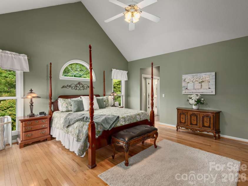 24 Nesbitts Olde Farm Road, Fairview, NC 28730.  MLS# CAR4367804, YatesRealty ID 44051. 