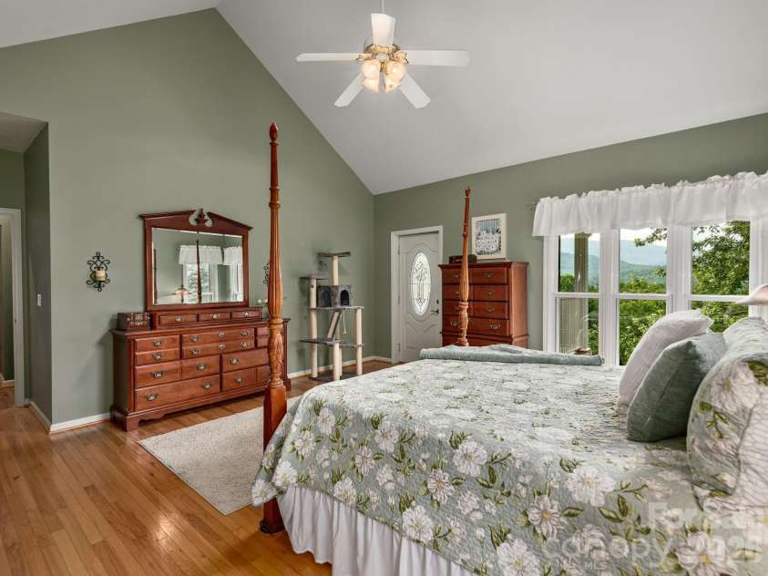 24 Nesbitts Olde Farm Road, Fairview, NC 28730.  MLS# CAR4367804, YatesRealty ID 44051. 