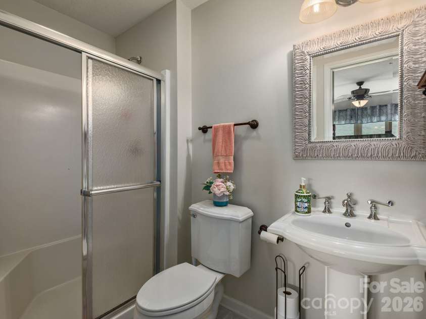 24 Nesbitts Olde Farm Road, Fairview, NC 28730.  MLS# CAR4367804, YatesRealty ID 44051. 
