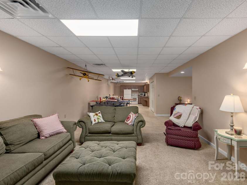 24 Nesbitts Olde Farm Road, Fairview, NC 28730.  MLS# CAR4367804, YatesRealty ID 44051. 