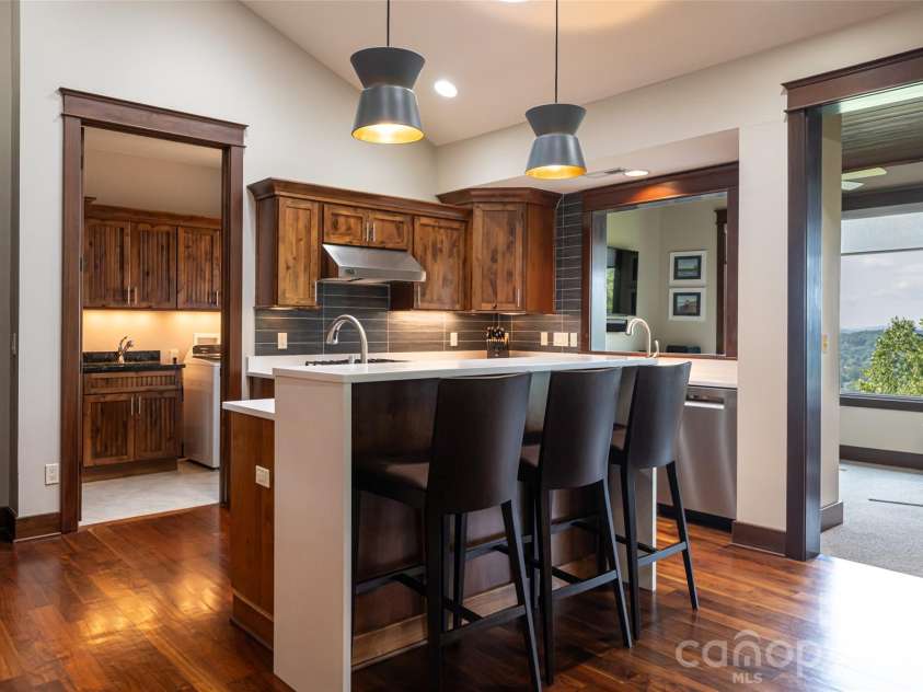 8 Points West Drive, Asheville, NC 28804.  MLS# CAR4413543, YatesRealty ID 44053. 