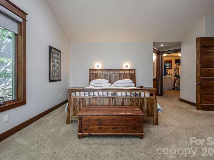 8 Points West Drive, Asheville, NC 28804.  MLS# CAR4413543, YatesRealty ID 44053. 