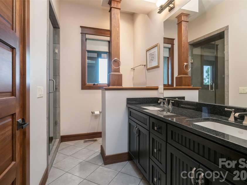 8 Points West Drive, Asheville, NC 28804.  MLS# CAR4413543, YatesRealty ID 44053. 