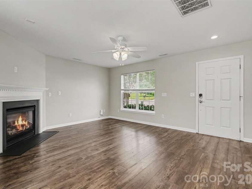 7674 Black Hawk Lane, Tega Cay, SC 29708.  MLS# CAR4413470, YatesRealty ID 44054. 