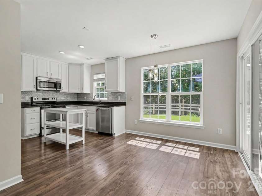 7674 Black Hawk Lane, Tega Cay, SC 29708.  MLS# CAR4413470, YatesRealty ID 44054. 