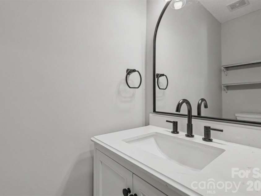 7674 Black Hawk Lane, Tega Cay, SC 29708.  MLS# CAR4413470, YatesRealty ID 44054. 