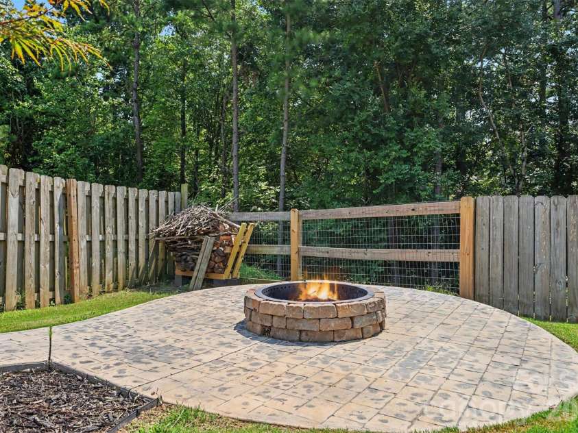 7674 Black Hawk Lane, Tega Cay, SC 29708.  MLS# CAR4413470, YatesRealty ID 44054. 