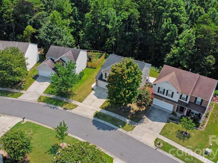 7674 Black Hawk Lane, Tega Cay, SC 29708.  MLS# CAR4413470, YatesRealty ID 44054. 