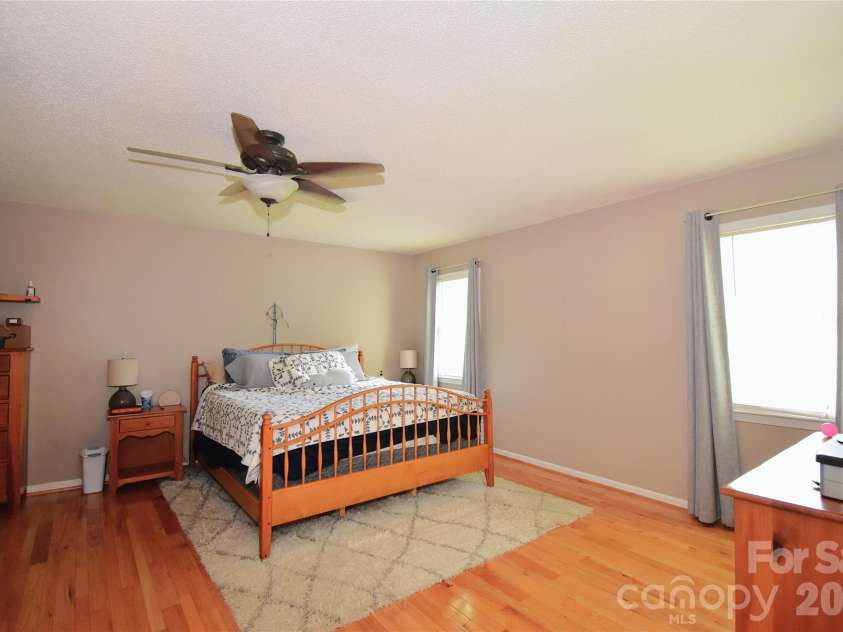 36 Cardinal Lane, Candler, NC 28715.  MLS# CAR4414046, YatesRealty ID 44055. 
