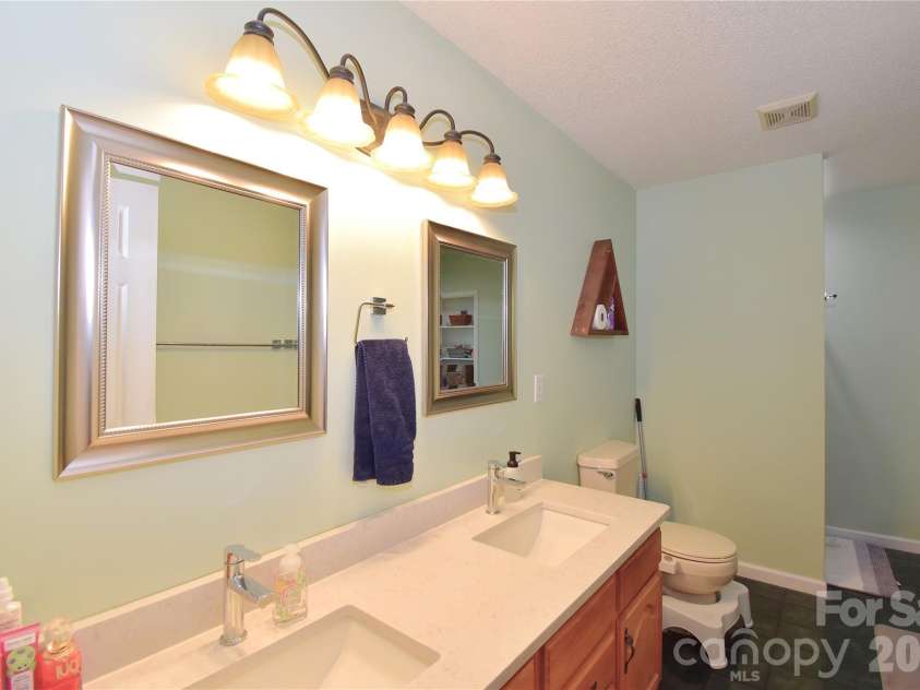 36 Cardinal Lane, Candler, NC 28715.  MLS# CAR4414046, YatesRealty ID 44055. 