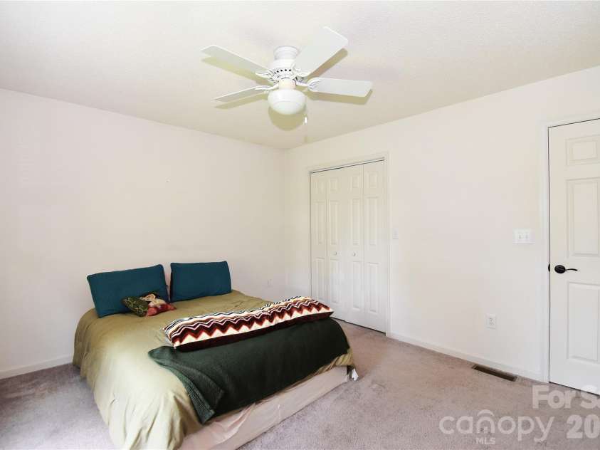 36 Cardinal Lane, Candler, NC 28715.  MLS# CAR4414046, YatesRealty ID 44055. 