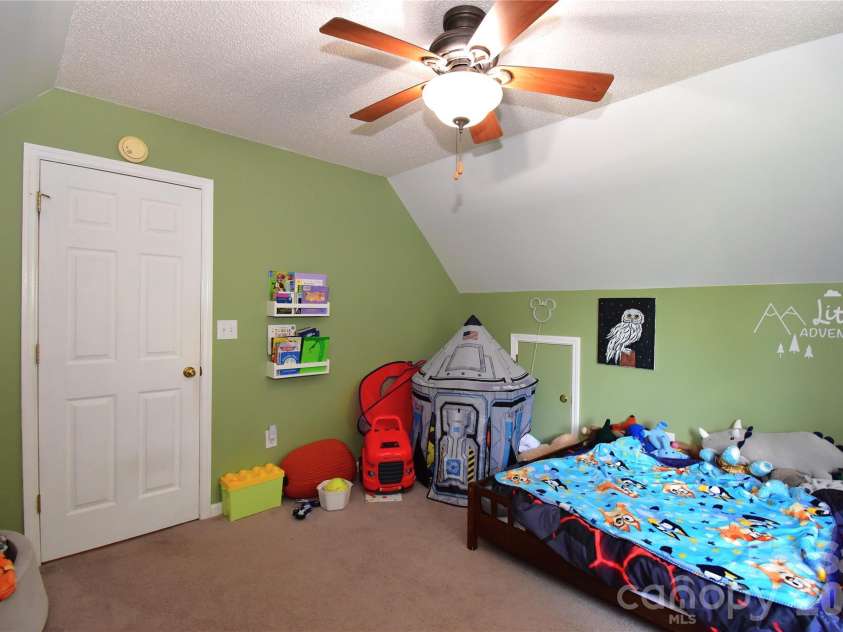 36 Cardinal Lane, Candler, NC 28715.  MLS# CAR4414046, YatesRealty ID 44055. 